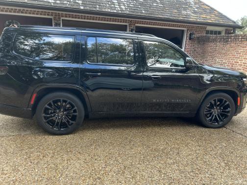 2022 Jeep Grand Wagoneer Series II Obsidian