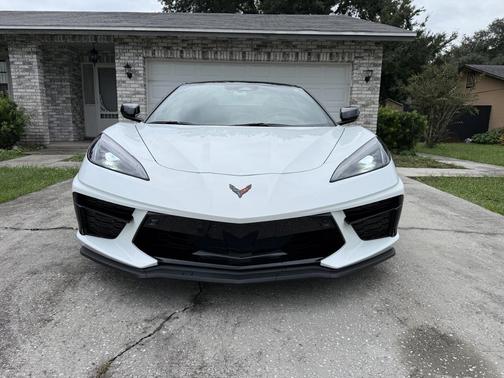 White 2024 Chevrolet Corvette Stingray w/3LT