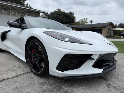 White 2024 Chevrolet Corvette Stingray w/3LT