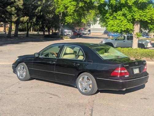 Black 2005 Lexus LS 430 Base
