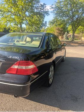 Black 2005 Lexus LS 430 Base