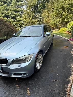 Blue 2011 BMW 328 i xDrive
