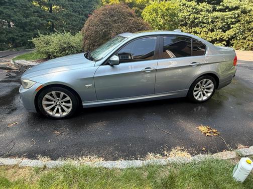 Blue 2011 BMW 328 i xDrive