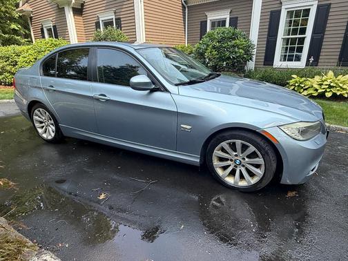 Blue 2011 BMW 328 i xDrive