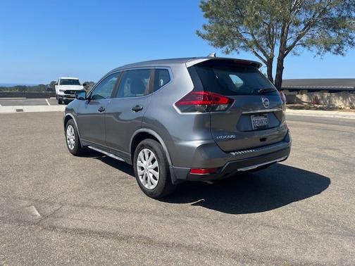 2018 Nissan Rogue S