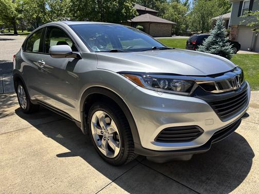 Silver 2019 Honda HR-V LX