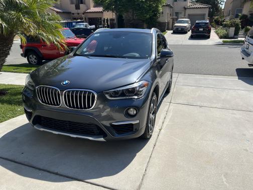 Photo 1 of 19 of 2018 BMW X1 sDrive28i