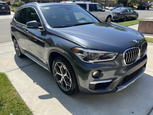 Photo 4 of 19 of 2018 BMW X1 sDrive28i