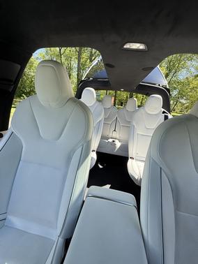 White 2024 Tesla Model X Plaid