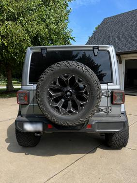 Gray 2018 Jeep Wrangler Unlimited Sahara