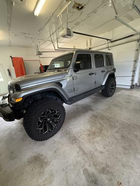 Gray 2018 Jeep Wrangler Unlimited Sahara