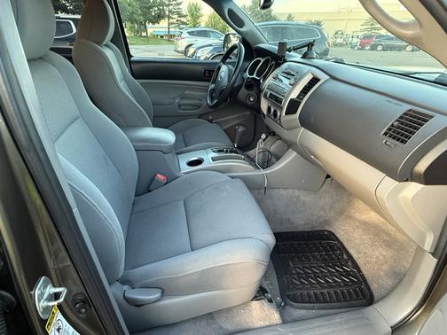 Gold 2011 Toyota Tacoma Double Cab