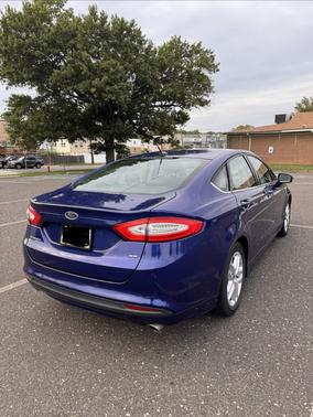 Blue 2014 Ford Fusion SE