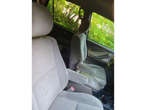 2005 Toyota Sequoia SR5