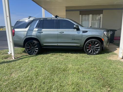 2023 GMC Yukon Denali