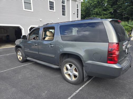 2011 Chevrolet Suburban 1500 LT