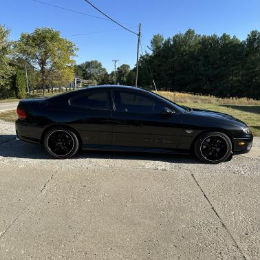 2005 Pontiac GTO Base