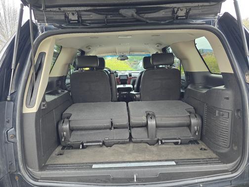 Black 2010 Cadillac Escalade Base