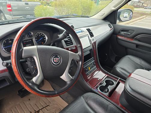 Black 2010 Cadillac Escalade Base