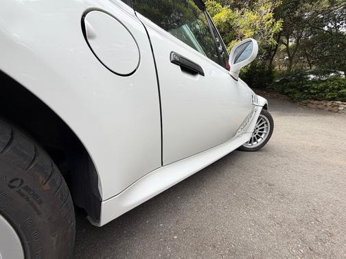 White 2001 BMW Z3 3.0i Roadster