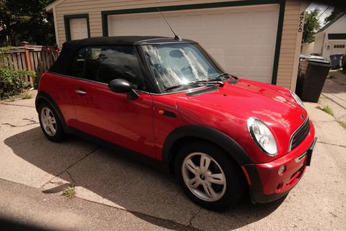 2006 MINI Cooper Base