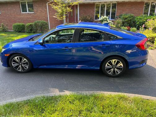 Blue 2018 Honda Civic EX-T