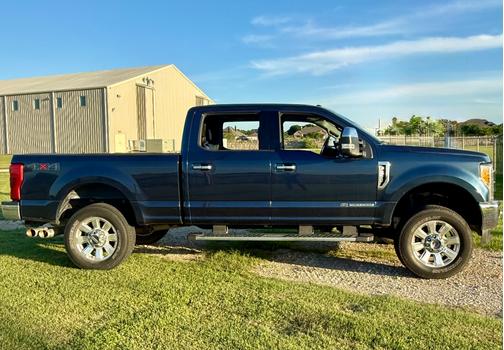 Blue 2017 Ford F-250 Lariat