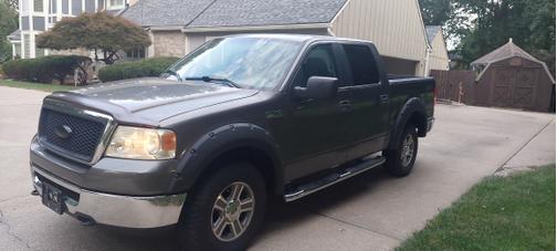 Gray 2008 Ford F-150 XLT SuperCrew