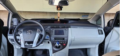 Black 2015 Toyota Prius Three