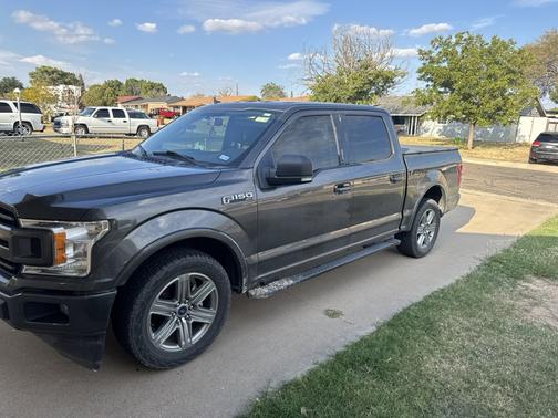 Gray 2018 Ford F-150 XLT