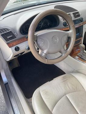 Gold 2003 Mercedes-Benz E-Class E320