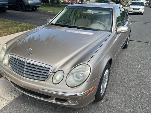 Gold 2003 Mercedes-Benz E-Class E320