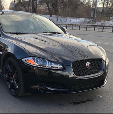 Photo 2 of 4 of 2015 Jaguar XF 5.0 Supercharged