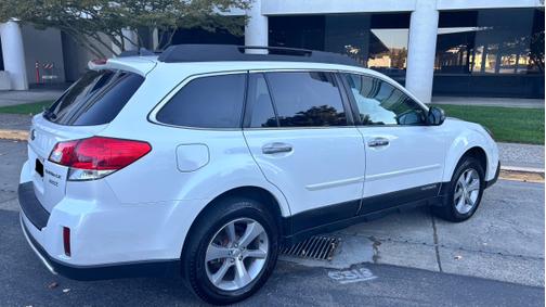 2013 Subaru Outback 2.5i Limited