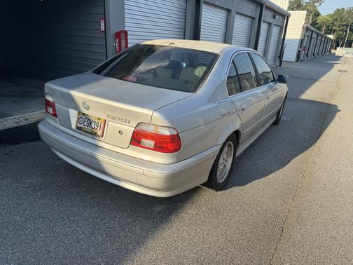 2002 BMW 525 i