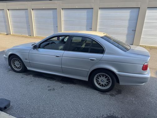 2002 BMW 525 i