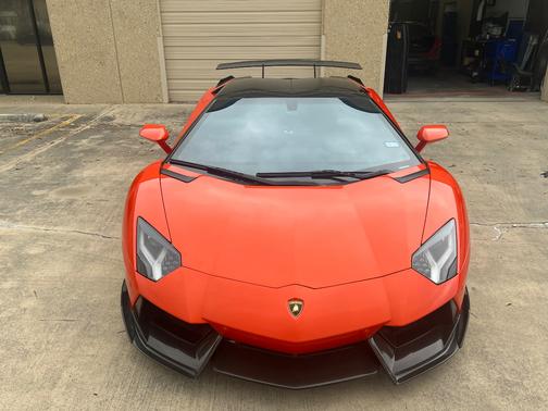2014 Lamborghini Aventador LP700-4