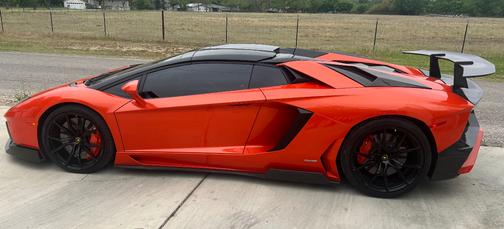 2014 Lamborghini Aventador LP700-4