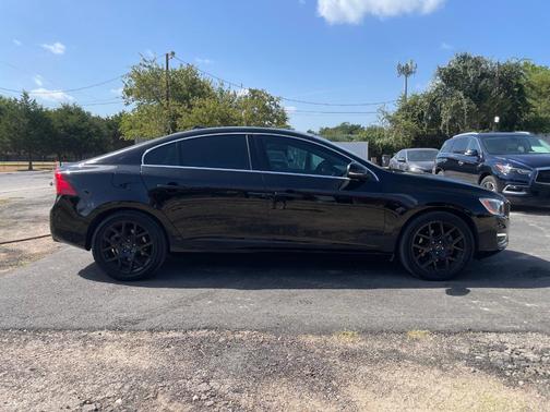 Black 2017 Volvo S60 Inscription T5 Platinum