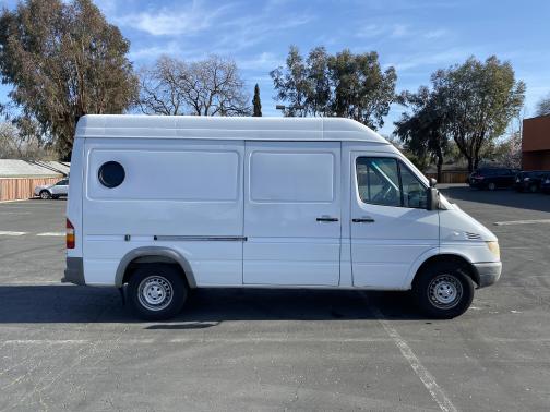 Photo 2 of 19 of 2004 Dodge Sprinter 2500 High Roof