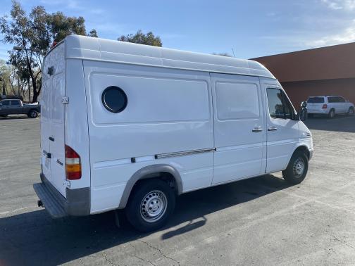 Photo 3 of 19 of 2004 Dodge Sprinter 2500 High Roof