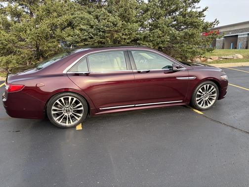 2017 Lincoln Continental Reserve