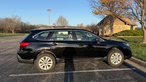 2018 Subaru Outback 2.5i