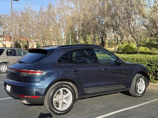 2020 Porsche Macan Base