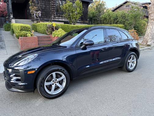 2020 Porsche Macan Base