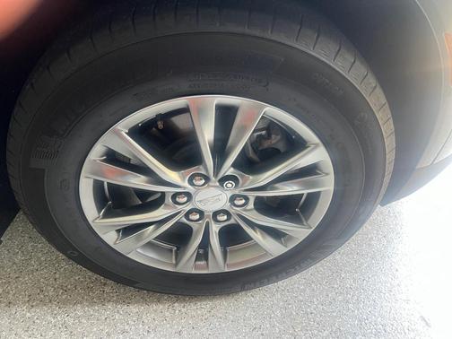 Gray 2022 Cadillac XT5 Premium Luxury