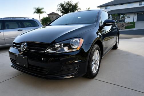 Black 2015 Volkswagen Golf Man TSI S