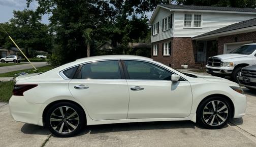 2017 Nissan Altima 2.5 SR
