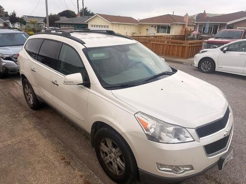 White 2012 Chevrolet Traverse LT