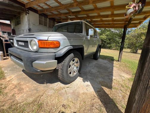 Silver 2007 Toyota FJ Cruiser Base